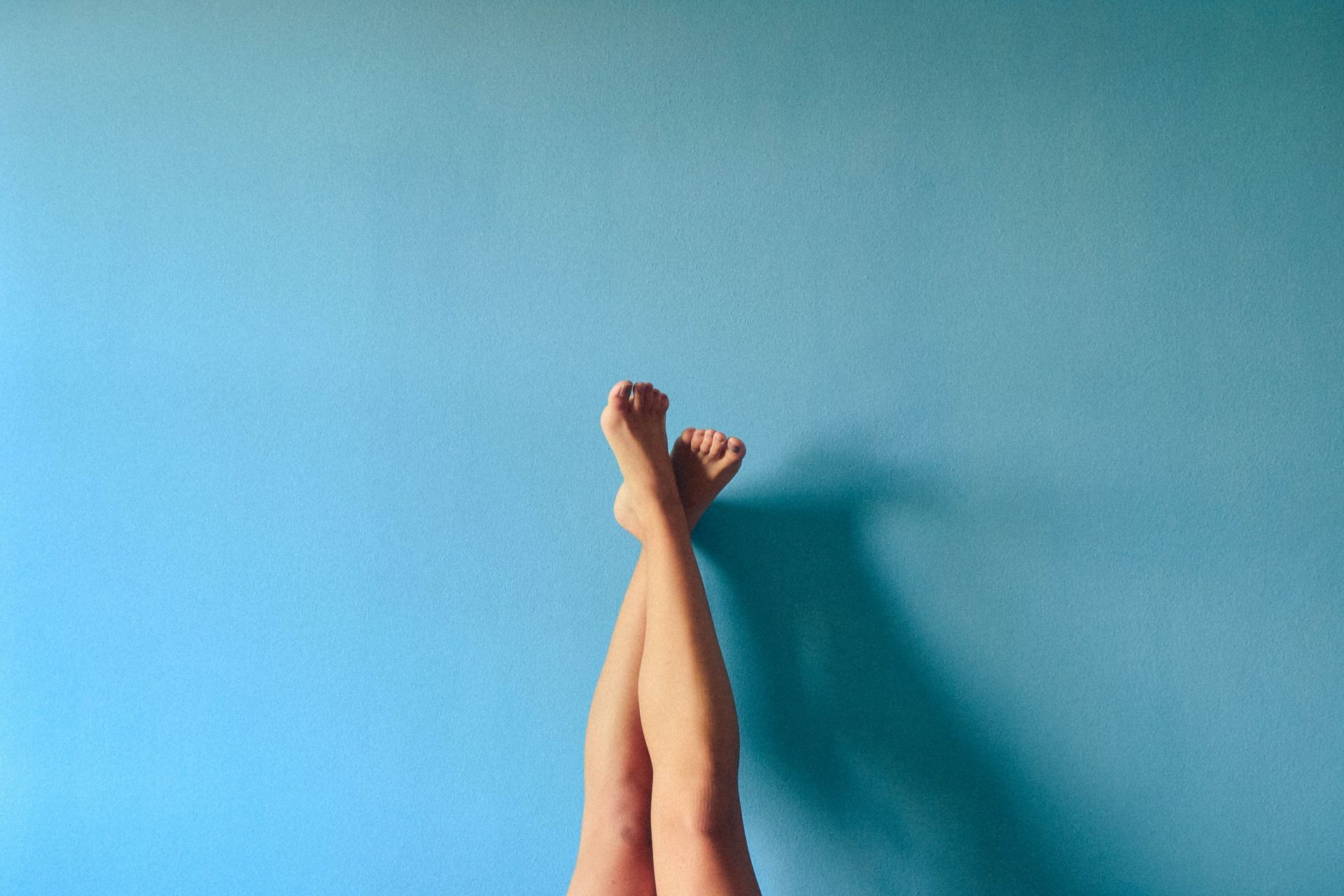 Helps in strengthening your lower body. (Image via Unsplash / Lucrezia Camelos)