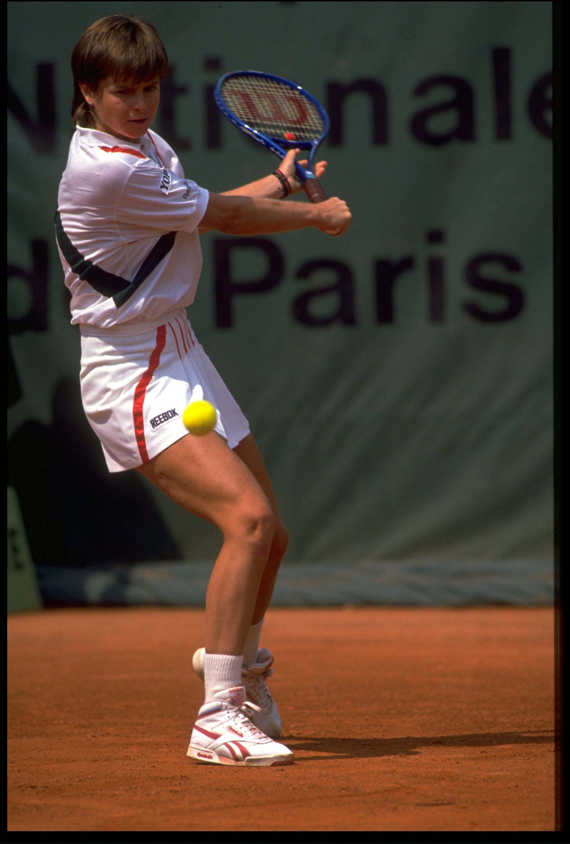 Hana Mandlikova playing on claycourt