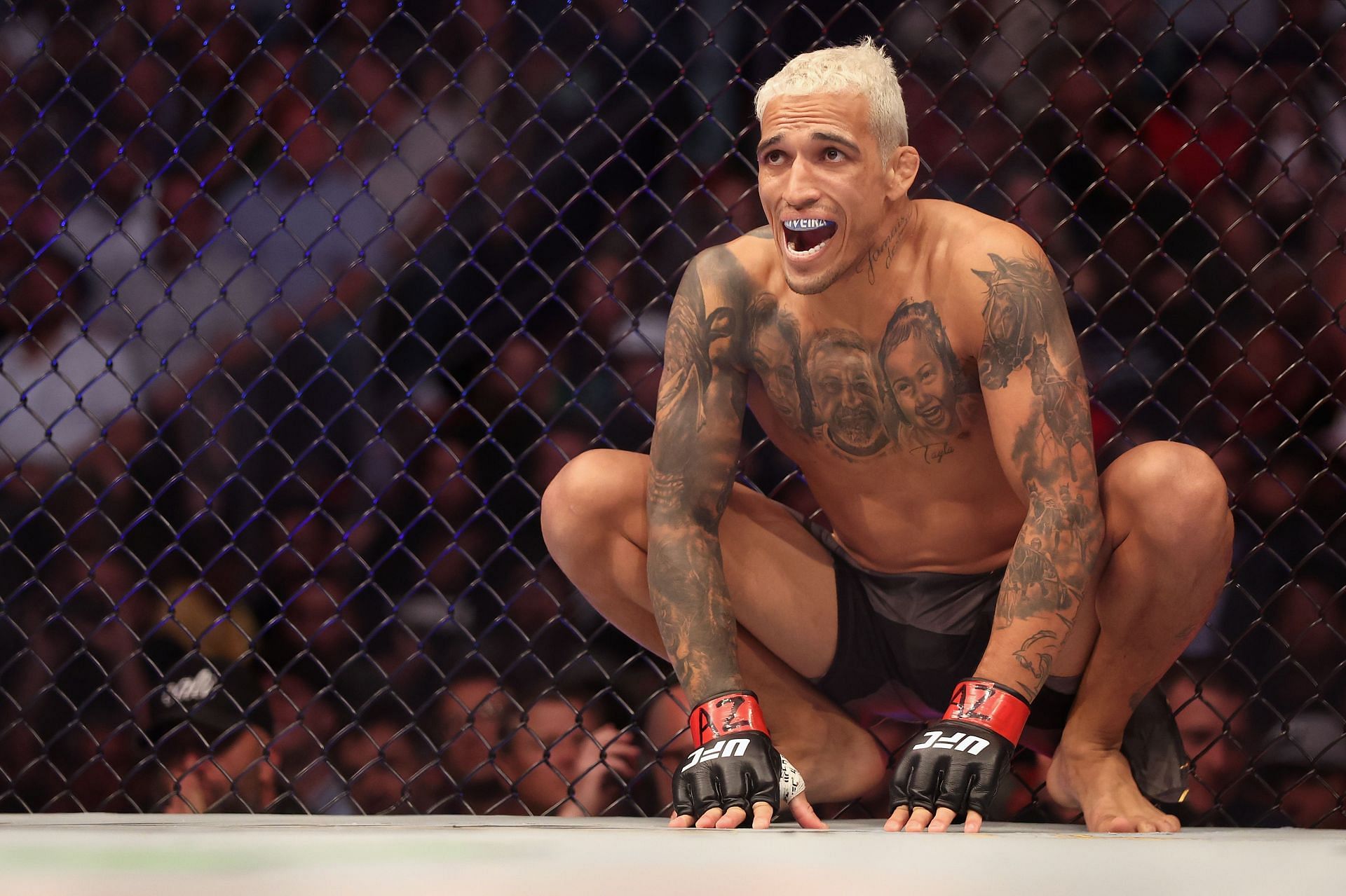 Charles Oliveira at UFC 274: Oliveira v Gaethje (Images via Getty)