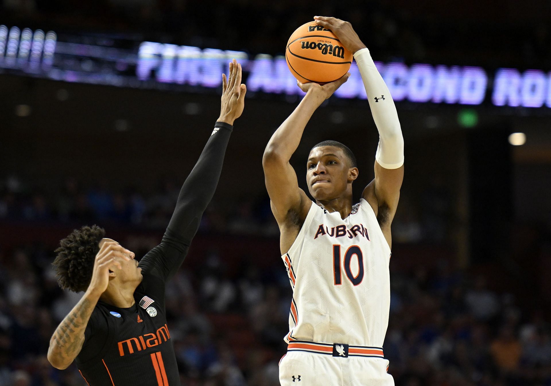 Jabari Smith of the Auburn Tigers shoots a three-pointer in the second round of the NCAA tournament.