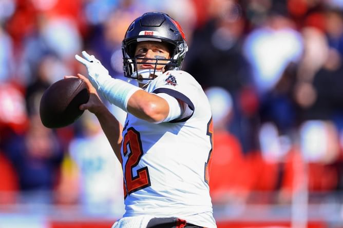 "Worth way more " - Pat McAfee bizarrely claims Tom Brady is being underpaid by FOX