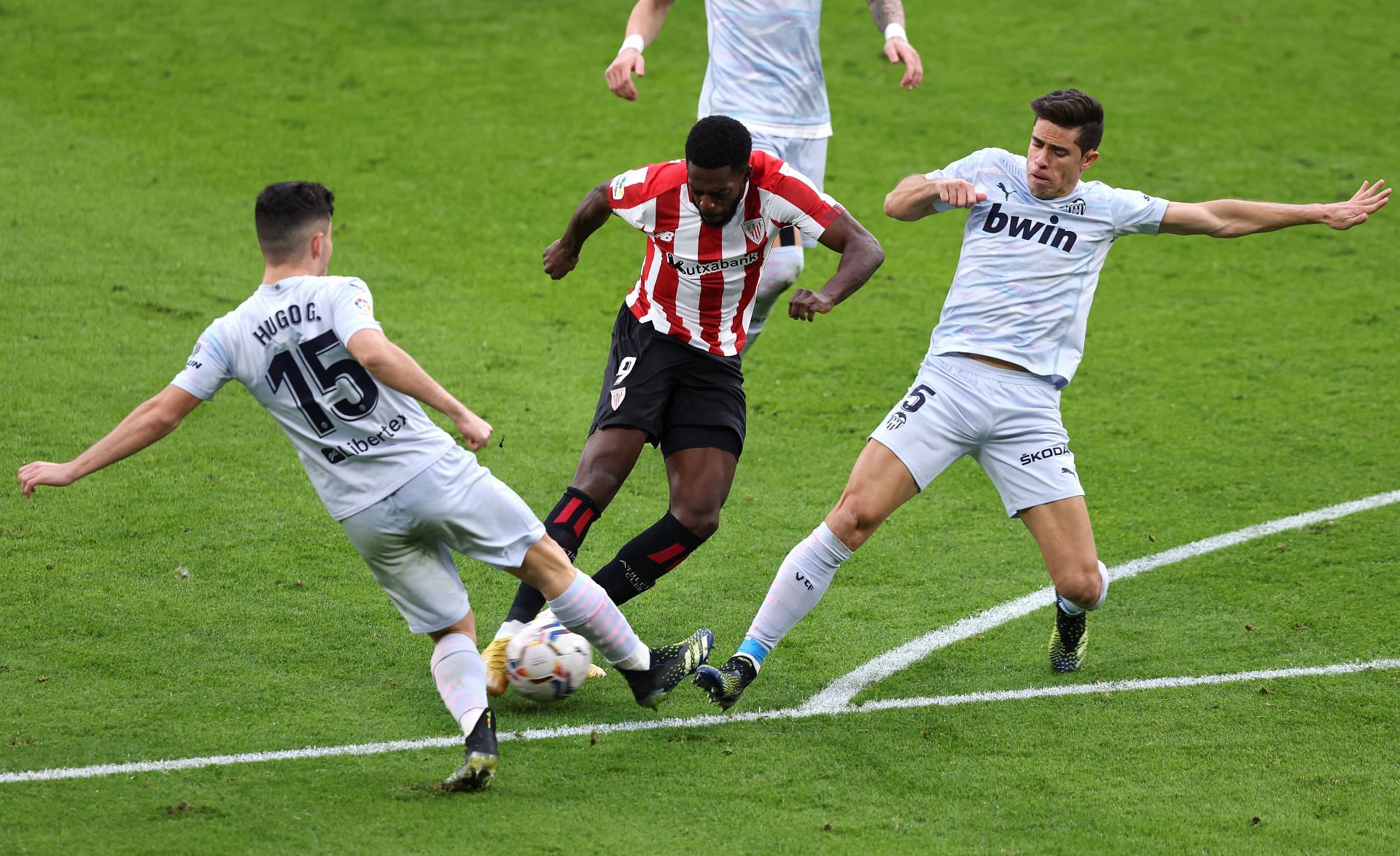 Valencia, Spain. 2nd Mar, 2022. Valencia's Gabriel Paulista vies with  Athletic Bilbao's Inaki Williams during the King Cup semifinal second leg  match between Valencia and Athletic Bilbao in Valencia, Spain, March 2, 2022.  Credit: Str/Xinhua/Alamy Live News