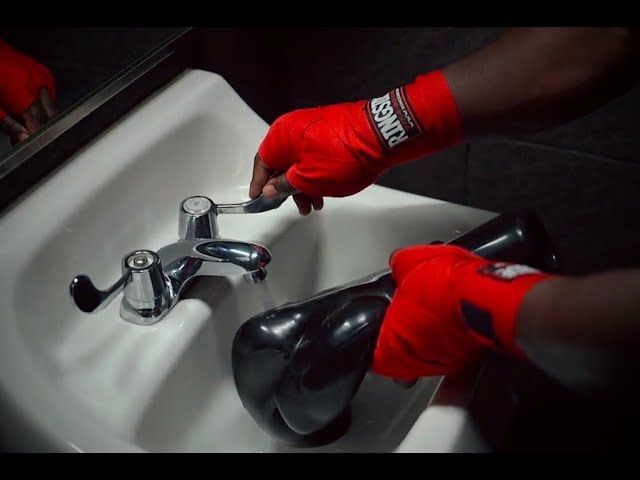 how-does-shark-tank-product-aqua-boxing-glove-work-process-founder