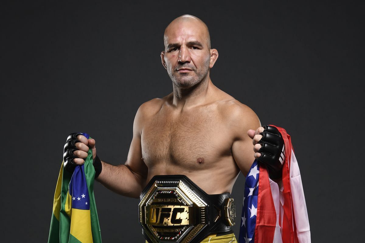 Glover Teixeira becomes the oldest first-time champion in UFC history when winning gold in 2021