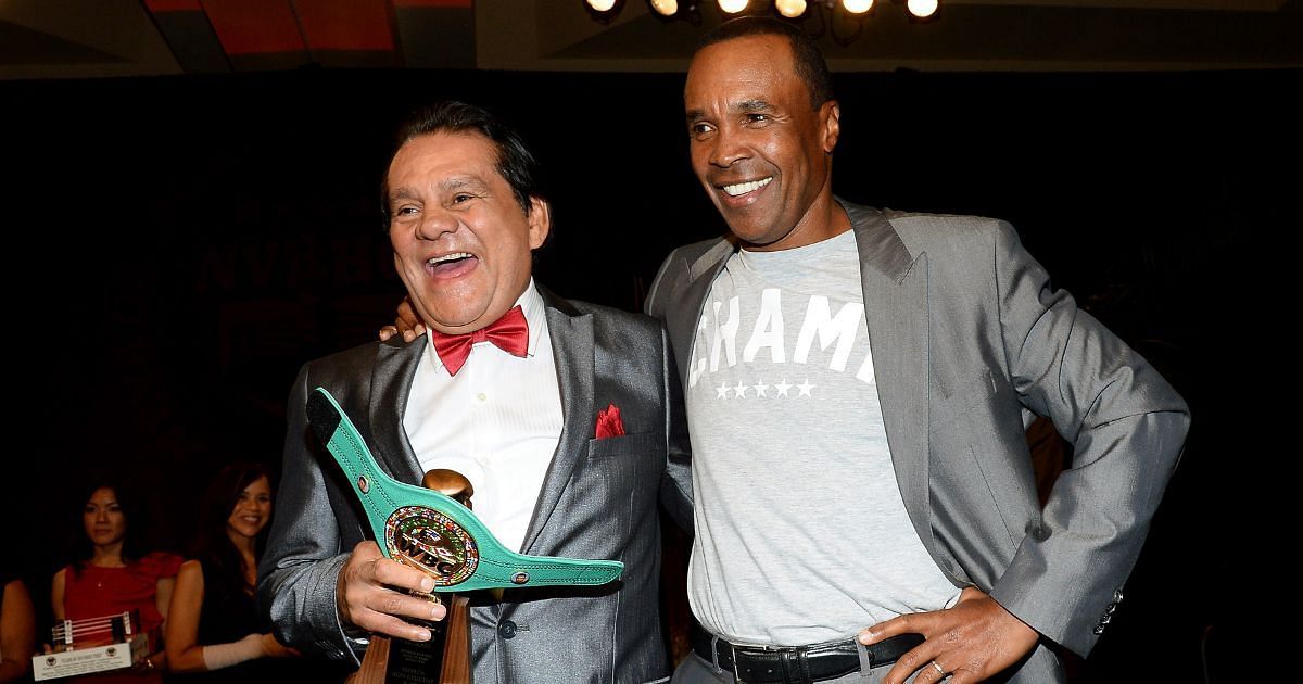 Duran and Sugar Ray Leonard at the Boxing Hall of Fame