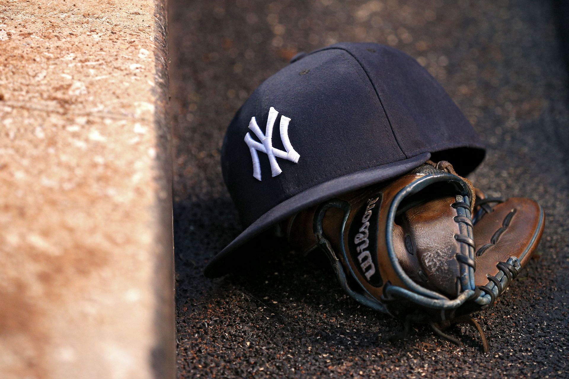 Yankees cut outfield prospect who allegedly stole from teammates and  defrauded fans 