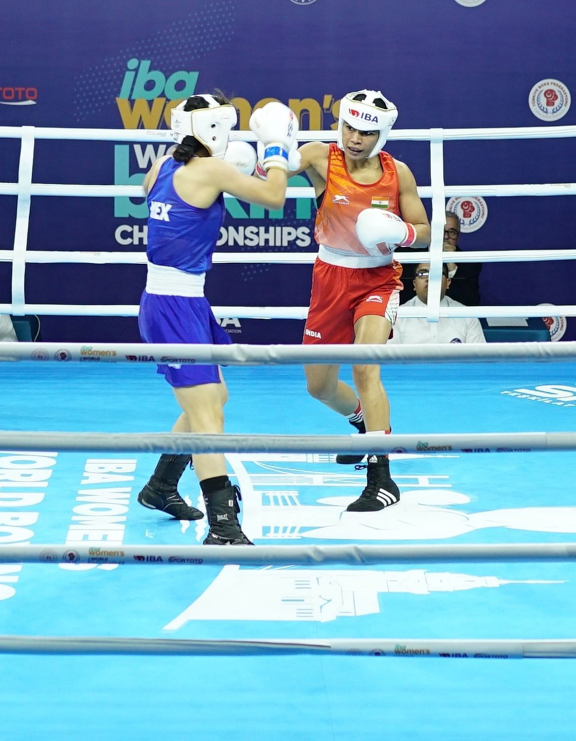 Indian boxer Nikhat Zareen (in red) in action. (PC: BFI)