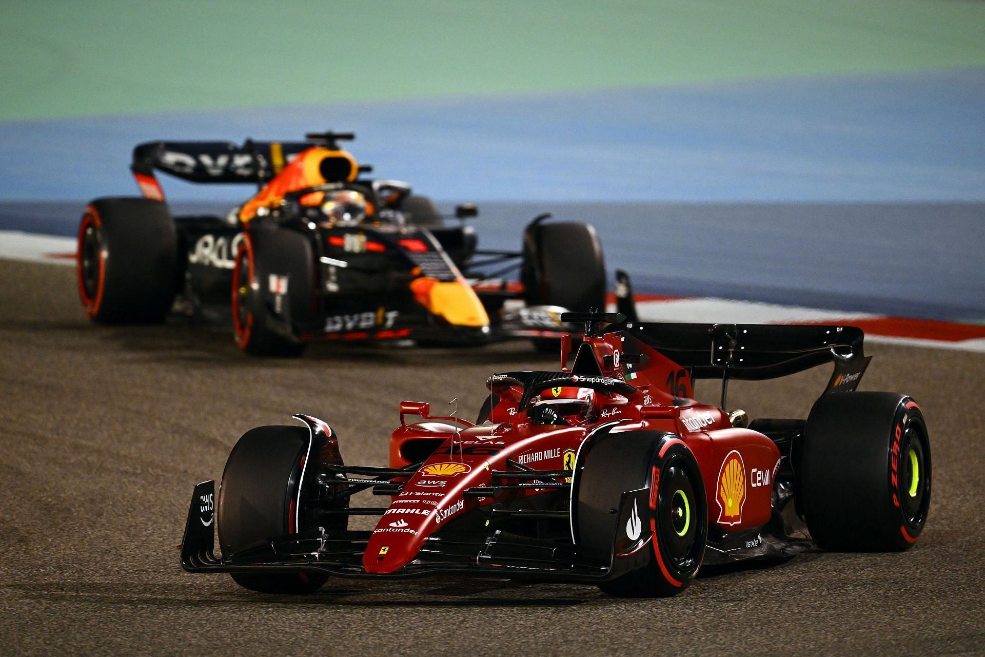 Ferrari&#039;s Charles Leclerc (foreground) and Red Bull&#039;s Max Verstappen in action during the 2022 F1 Bahrain GP. (Photo by Clive Mason/Getty Images)