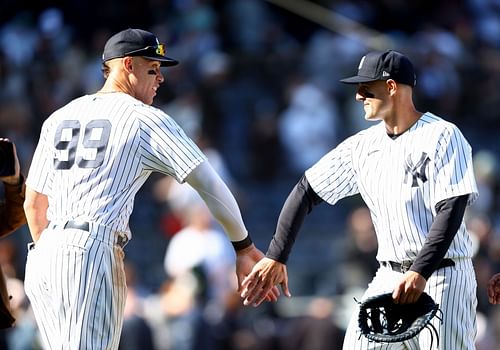 Yankees teammates Anthony Rizzo and Aaron Judge were seen enjoying themselves at a hockey game in NYC on Thursday night.