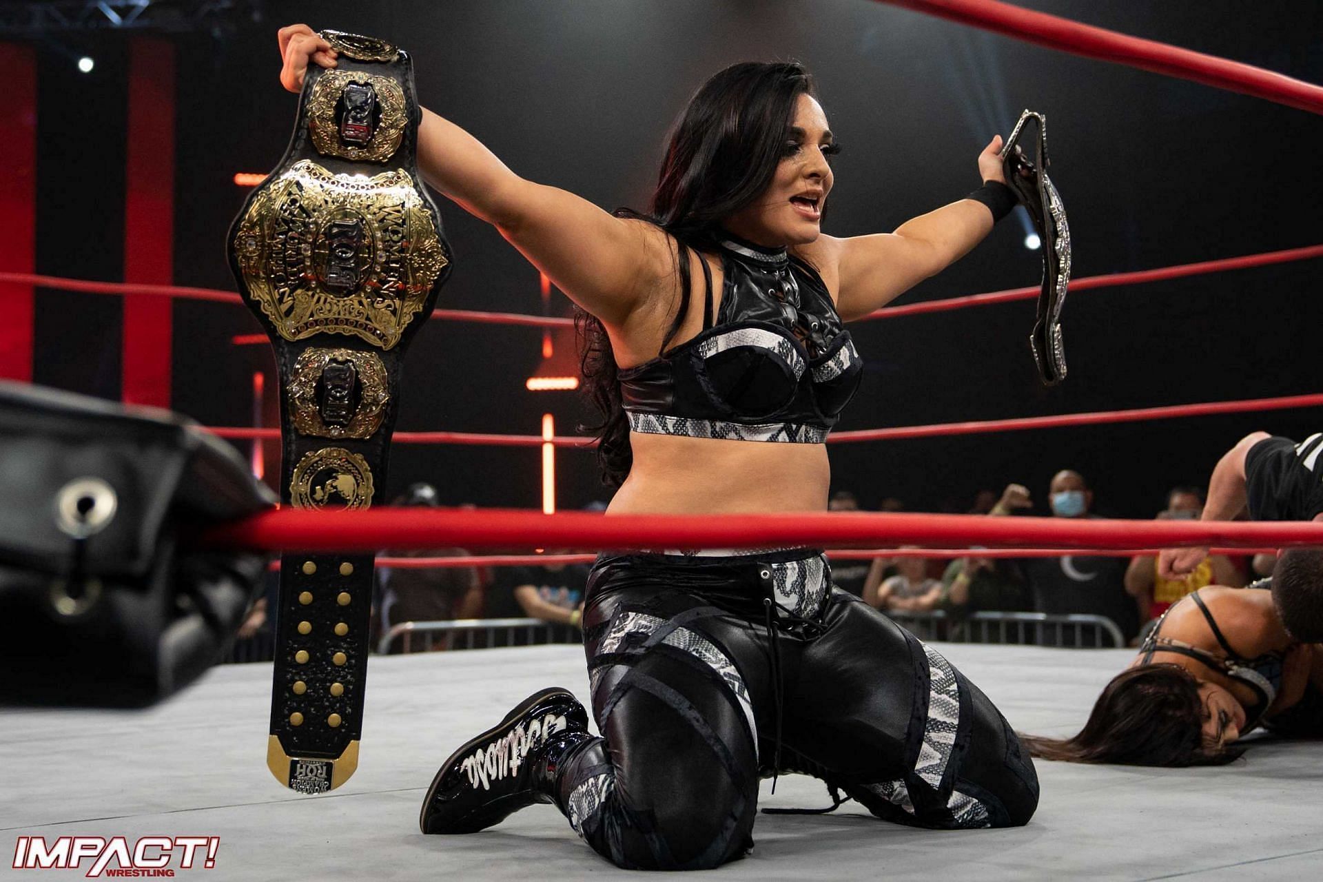 Deonna Purrazzo held the AAA Reina de Reinas and ROH Women&#039;s World Championship
