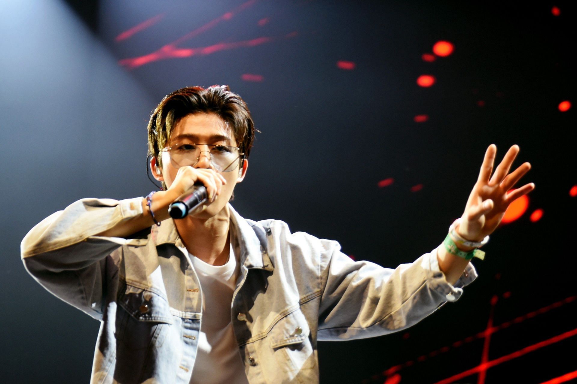 K-pop star B.I (Image via Getty Images)
