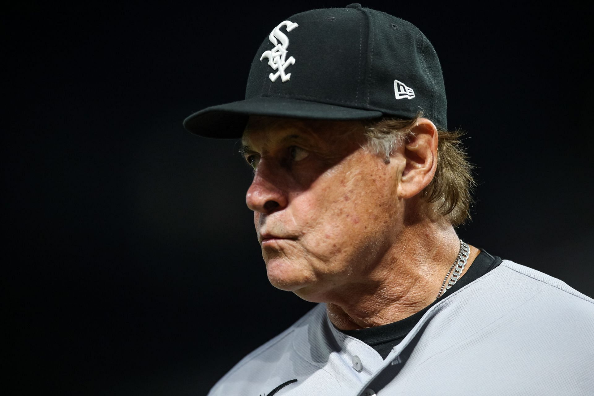 Chicago White Sox manager Tony LaRussa dissapproves of the way San Francisco Giants manager Gabe Kapler is protesting American gun laws