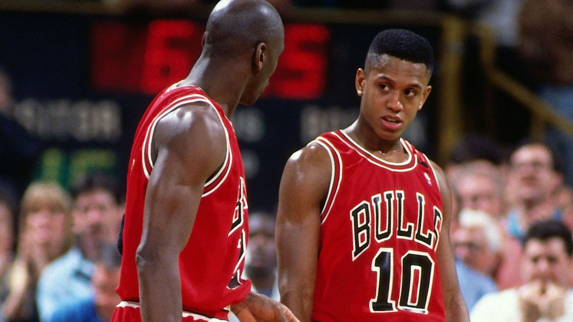 Michael Jordan and B.J. Armstrong. (Photo: Sky Sports)
