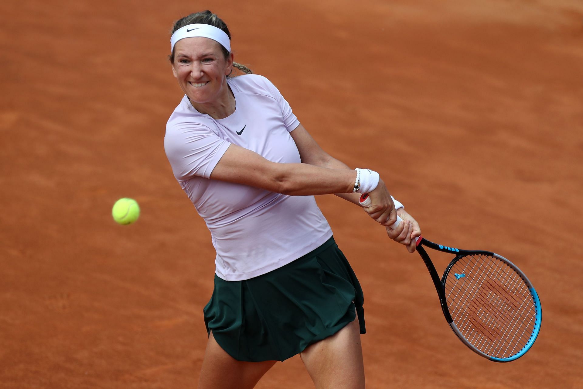 Victoria Azarenka in action at the Internazionali BNL D&#039;Italia 2022