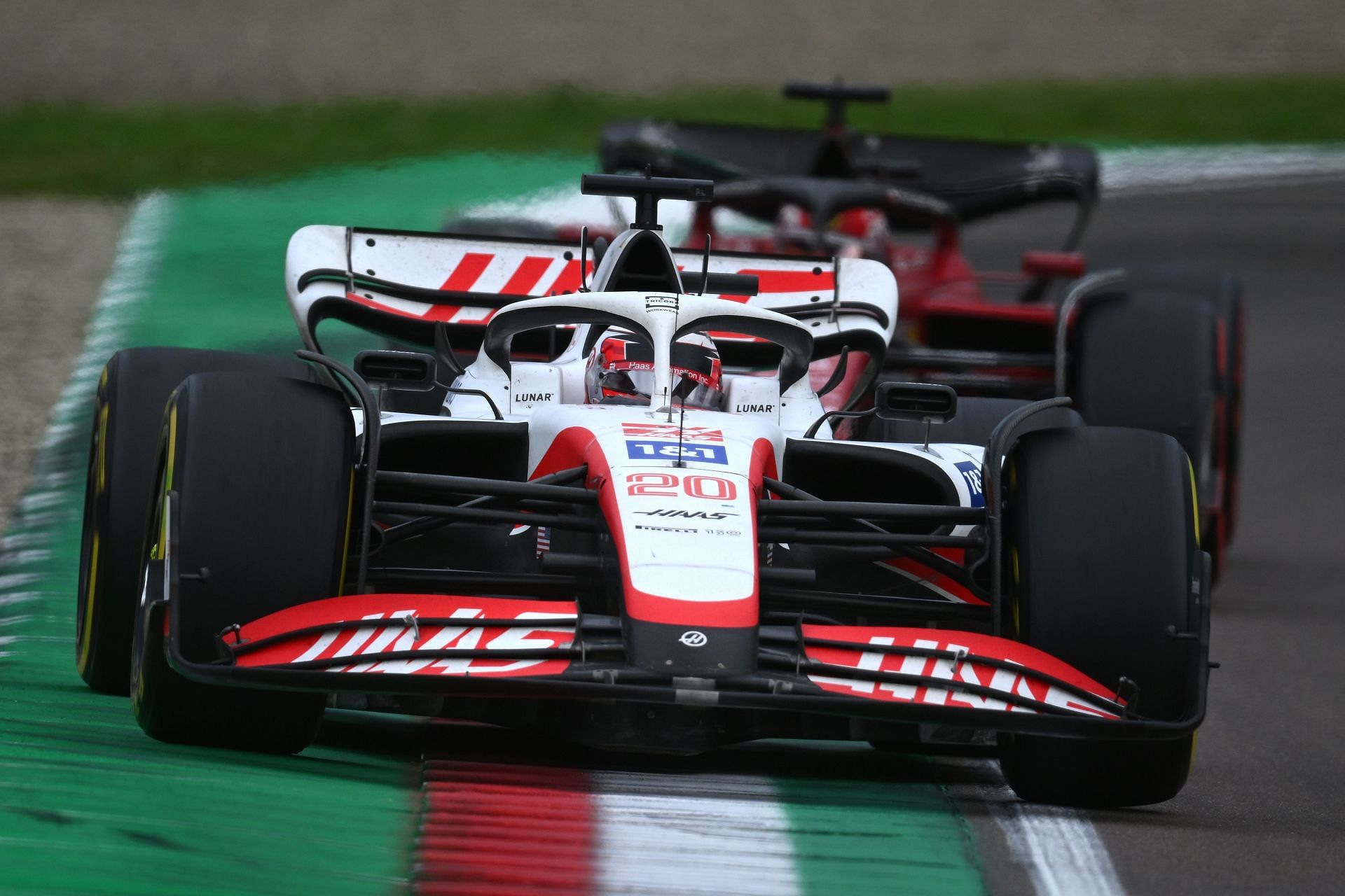 Haas F1&#039;s Kevin Magnussen in action during the 2022 Imola GP (Photo by Clive Mason/Getty Images)