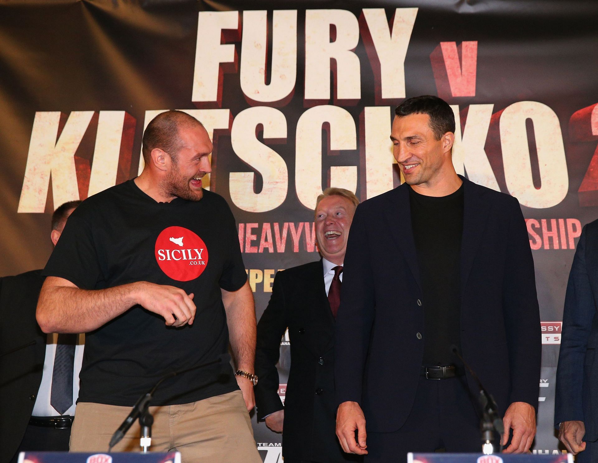 Tyson Fury (left) and Wladimir Klitschko (right)