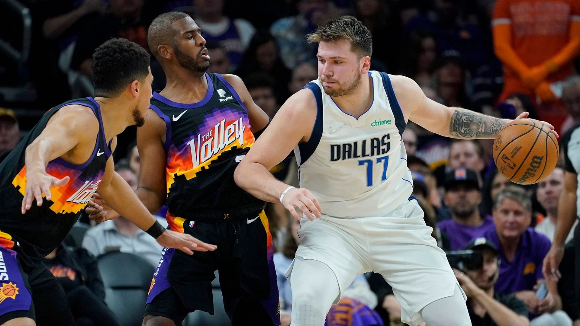 Luka Doncic and the Dallas Mavericks blew out the Phoenix Suns on the latter&#039;s home arena. [Photo: Marca]