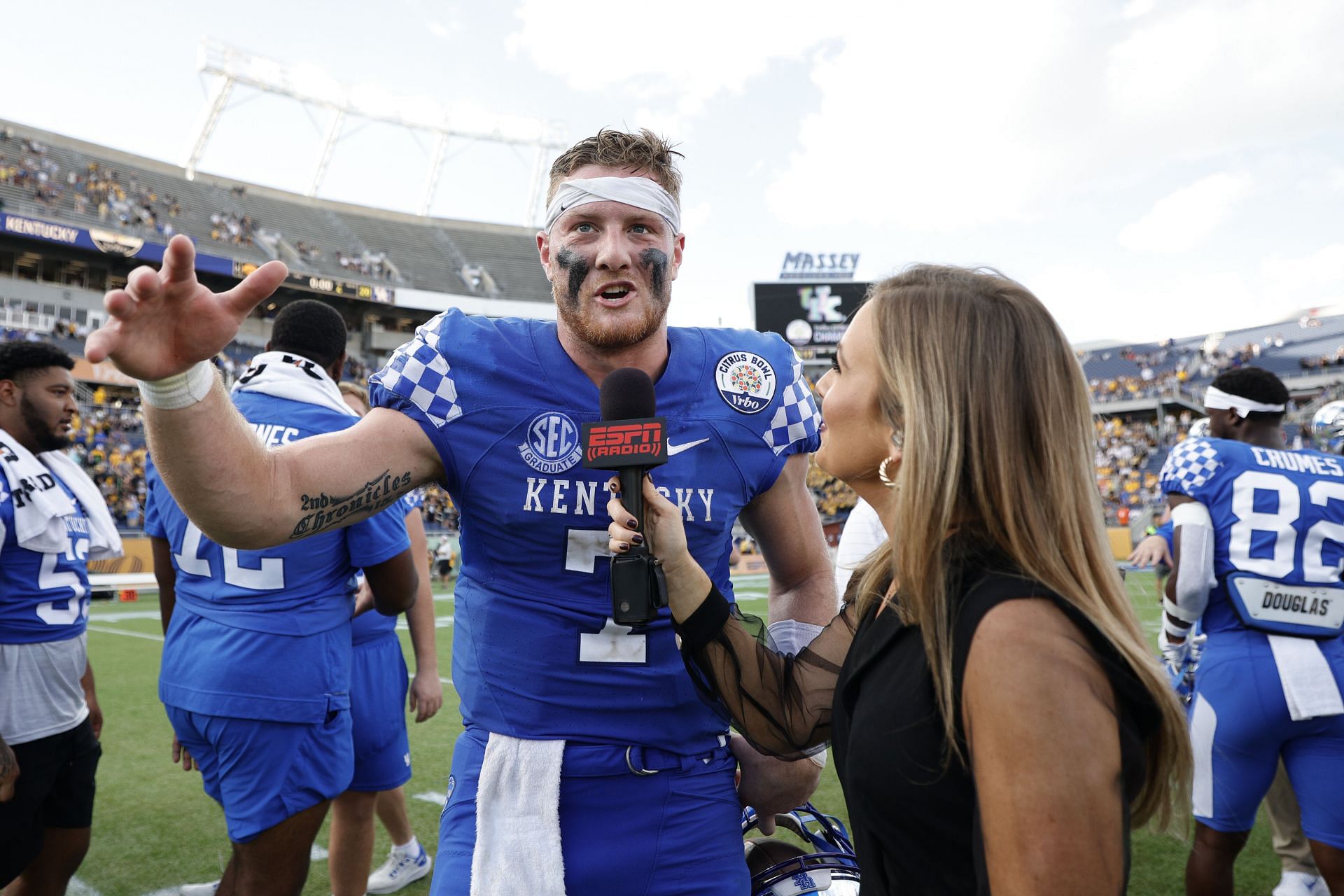 Vrbo Citrus Bowl - Iowa v Kentucky