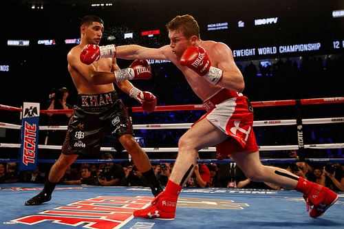 Canelo Alvarez does battle with Amir Khan