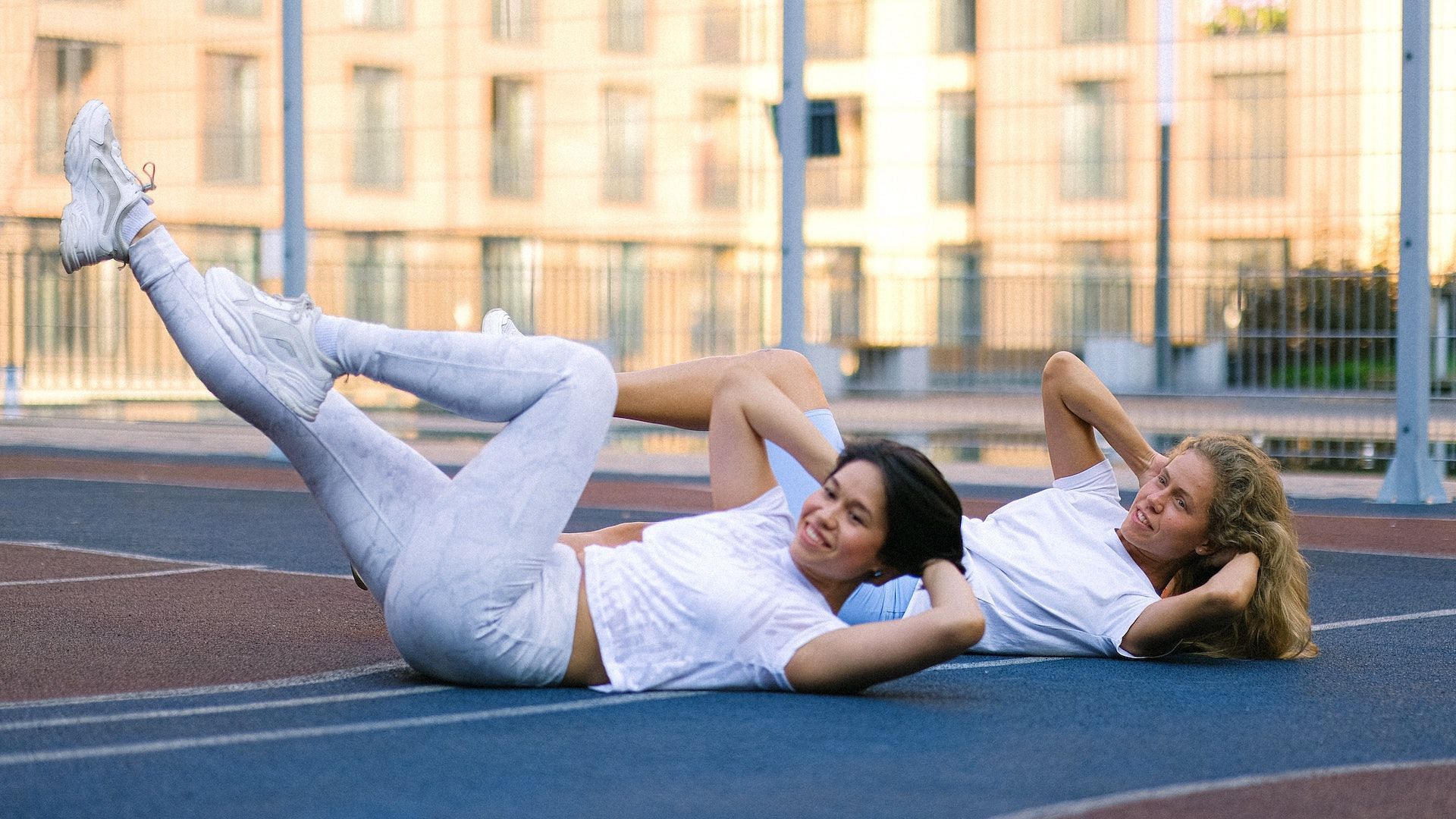 The best exercises for your abdominals. Image via Pexels/Anna Shvets