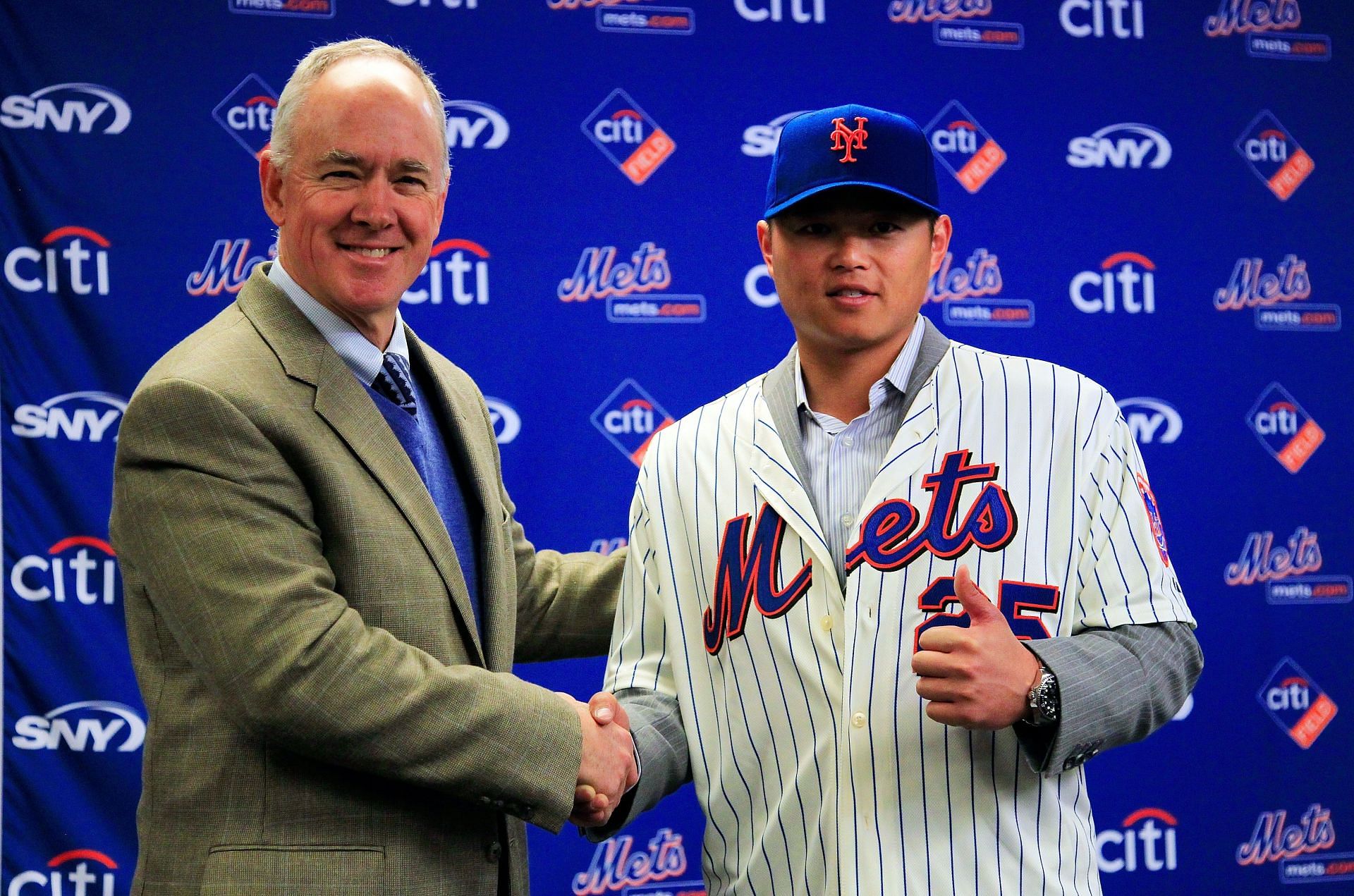 New York Mets Introduce Chin-lung Hu