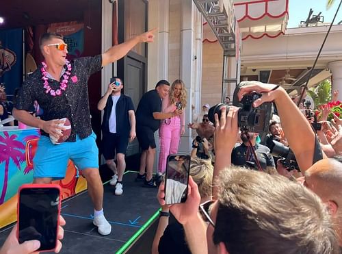 Rob Gronkowski hosts beach party in Vegas