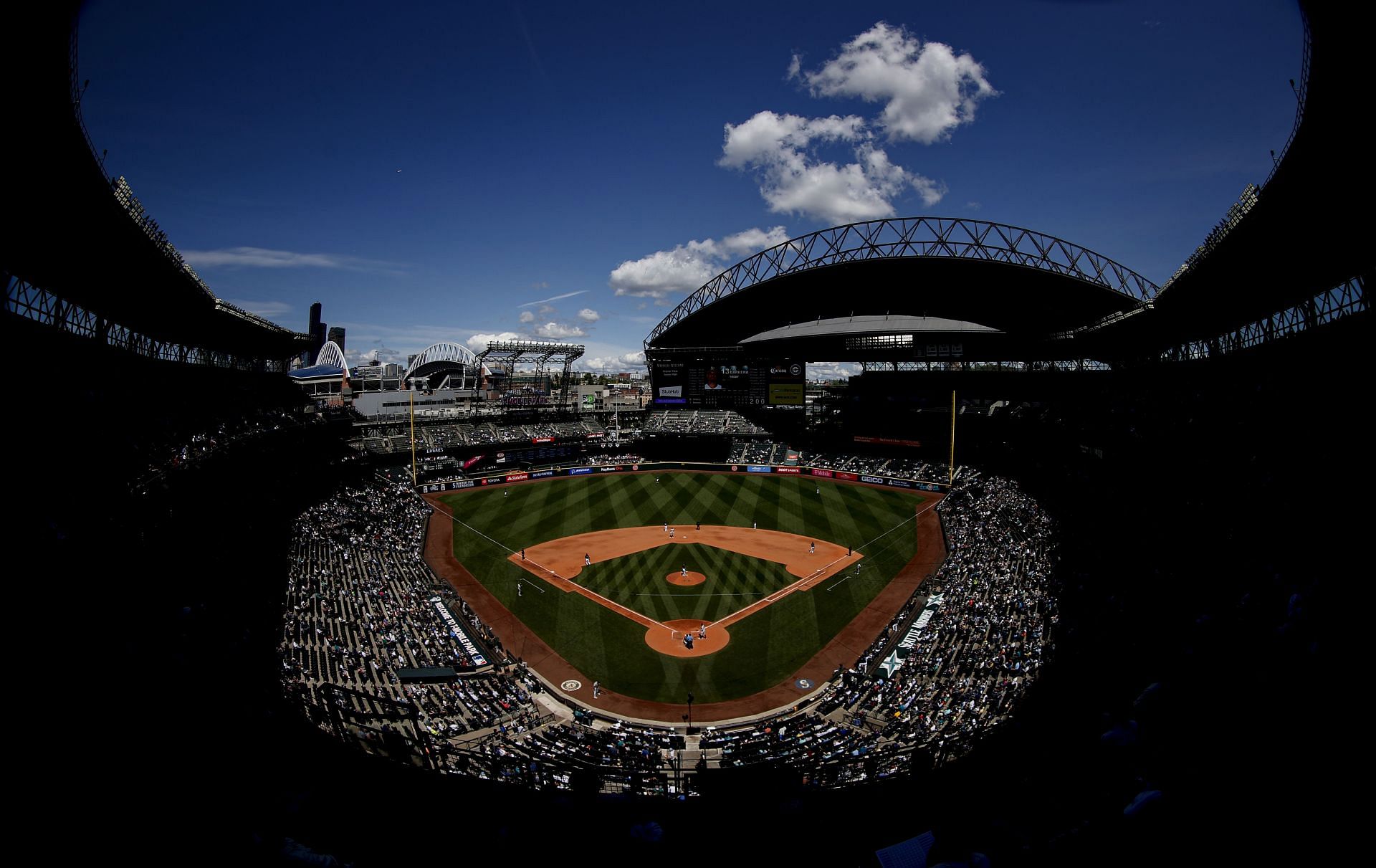 Oakland Athletics v Seattle Mariners