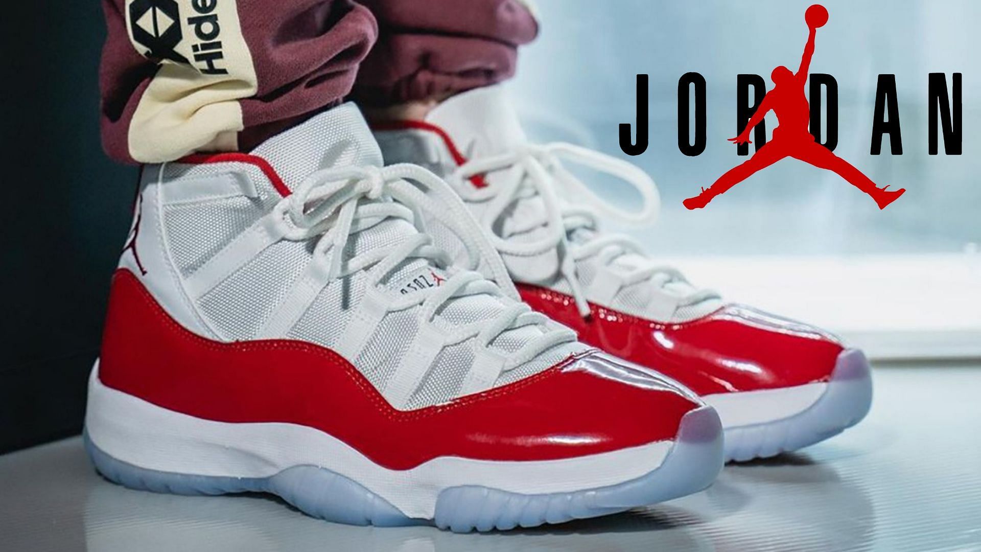 Jordan 11 red white on sale blue