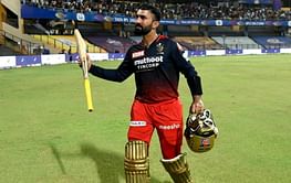 "He has been a rock" - RCB's Mike Hesson on Dinesh Karthik stepping into the shoes of AB de Villiers