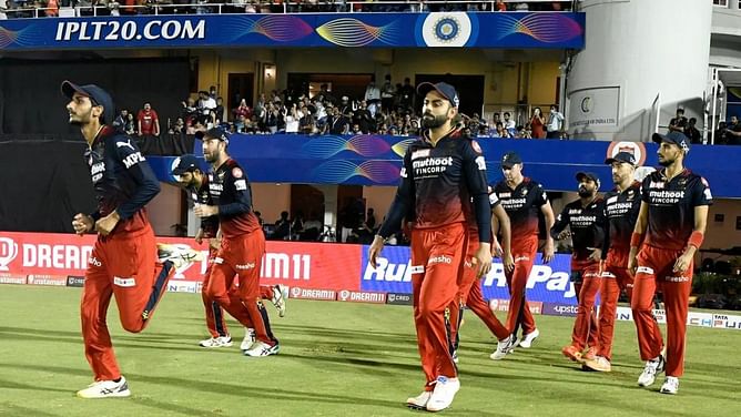"When they lose, they don't just lose two points but also dent their net run rate"- Aakash Chopra on RCB's problems in IPL 2022