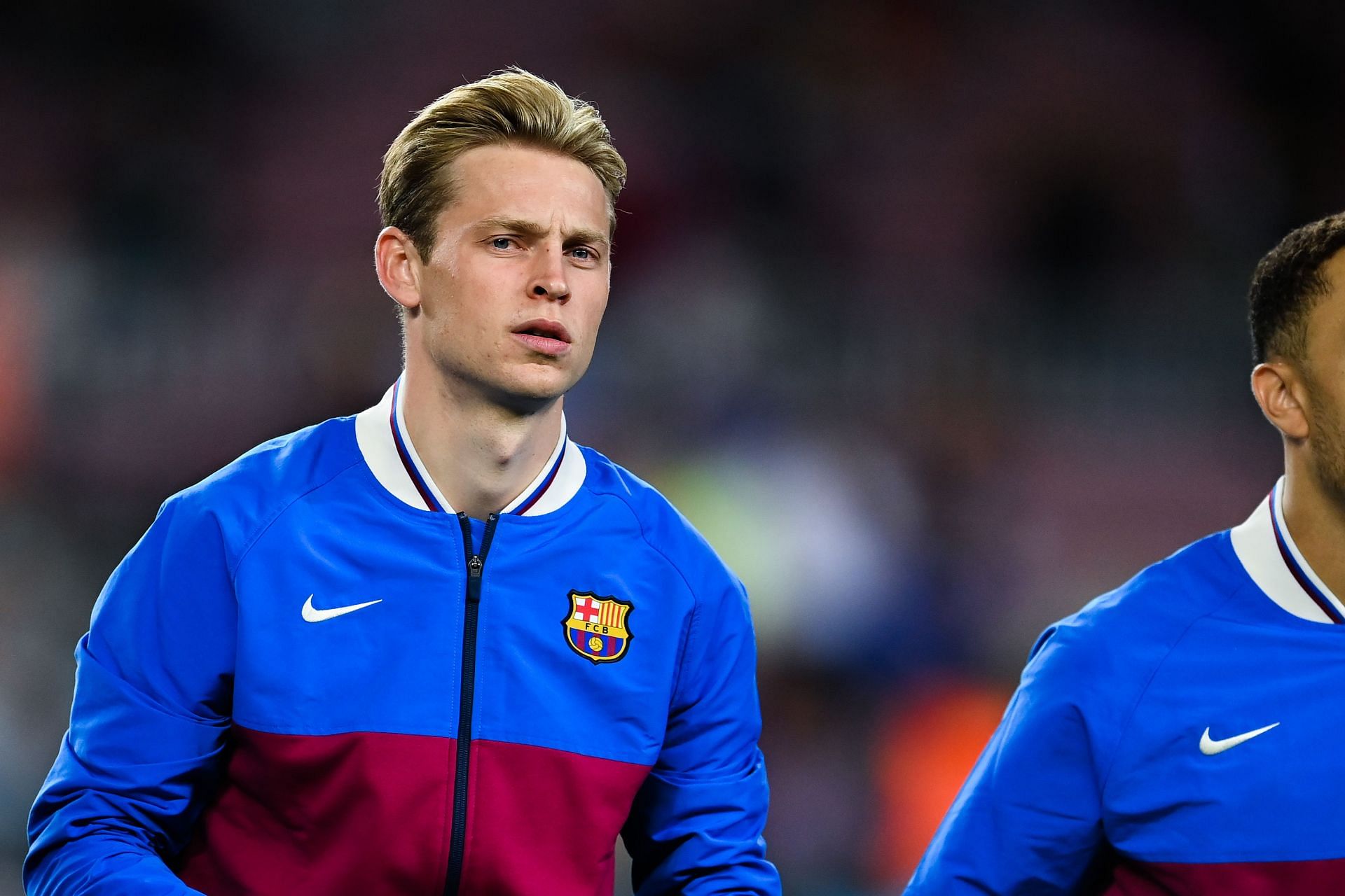 Frenkie de Jong reportedly has reservations over leaving Barcelona.