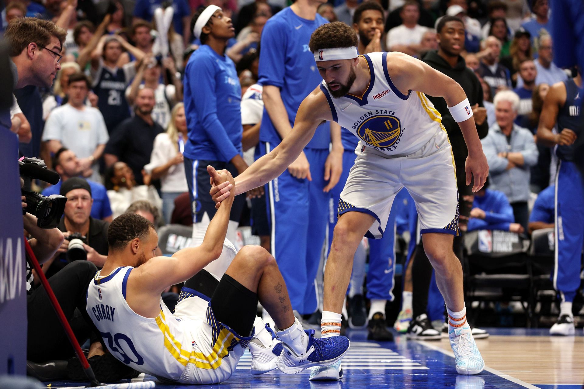 Stephen Curry tripped on the sidelines, something that was suspected to be a distastesful fan interaction at first.