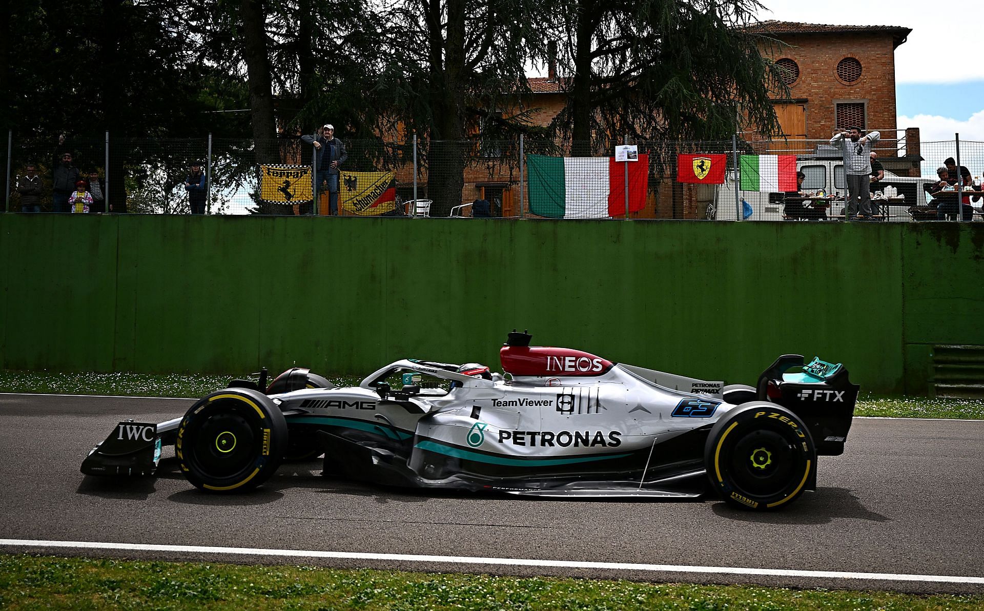 Mercedes&#039; George Russell in action during the 2022 F1 Imola GP. (Photo by Clive Mason/Getty Images)