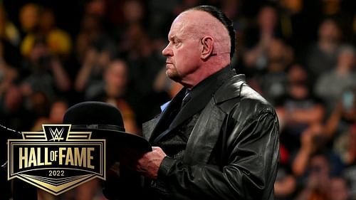 Fans would love to see some Hall of Famers wrestle one more time!