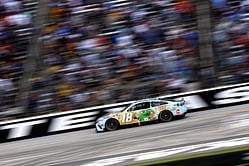Kyle Busch's flat tire collects Chase Elliott and Ross Chastain at All-Star Race at Texas Motor Speedway
