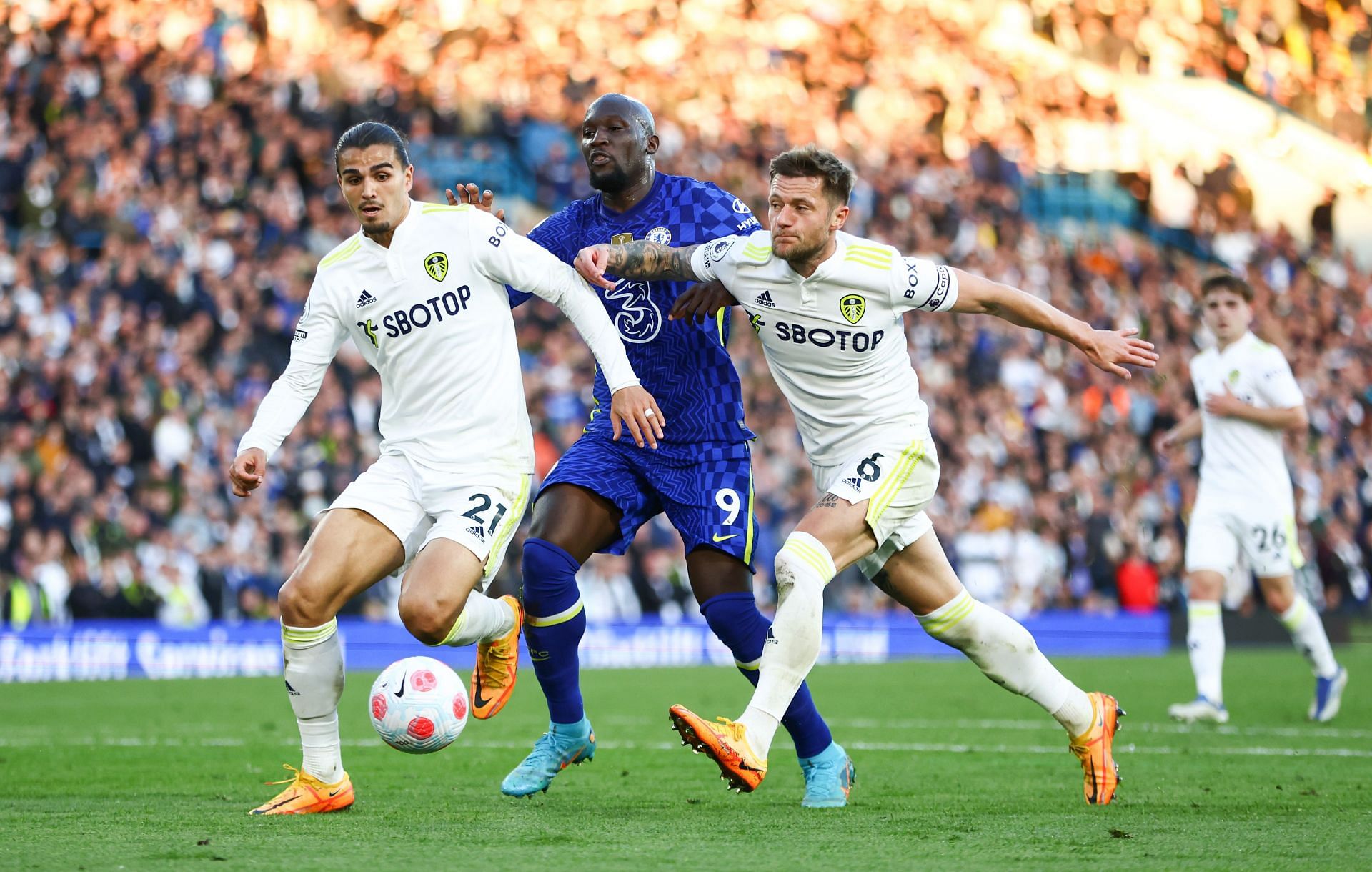 Leeds United v Chelsea - Premier League