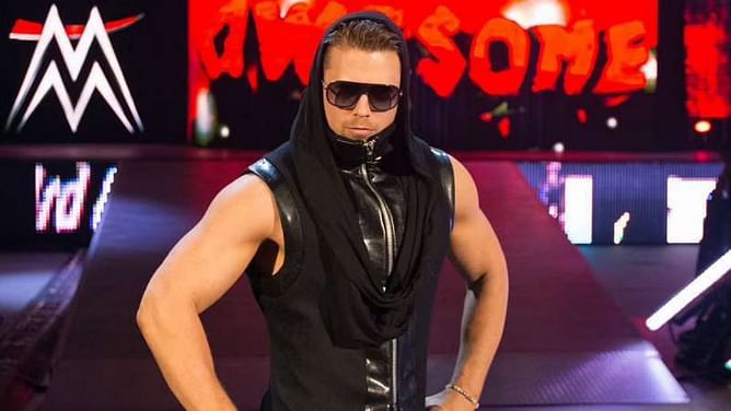 6 wrestlers who are friends with The Miz in real life