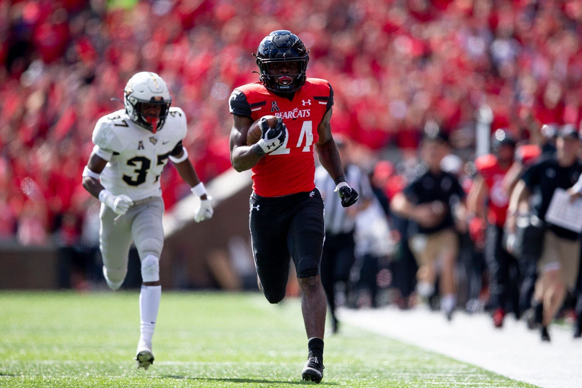 Jerome Ford in action for Cincinnati