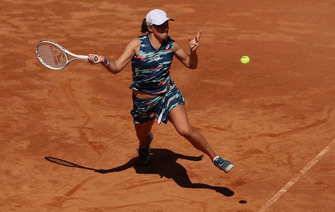 Italian Open 2022 score, winner and recap: Iga Swiatek's title defense continues as she beats Bianca Andreescu for 26th consecutive win