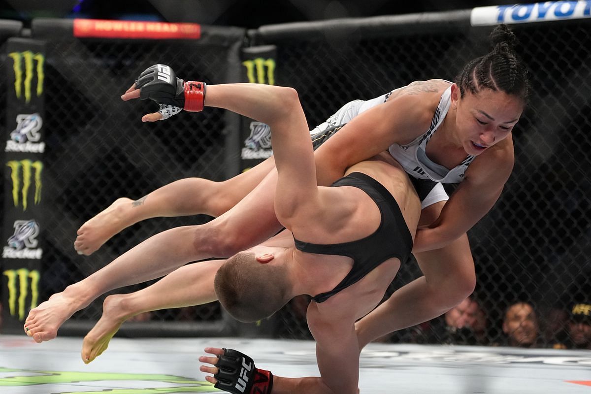 After defeating Rose Namajunas in a dull bout, Carla Esparza is the new strawweight champion