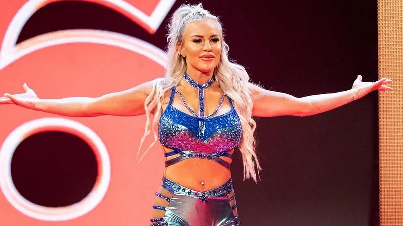 Dana Brooke has thanked a top WWE star after calling for a divorce on Monday Night RAW