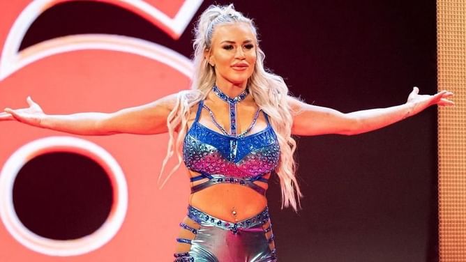 "Get his priorities right!" - Dana Brooke publicly thanks male WWE star after calling for a divorce on RAW