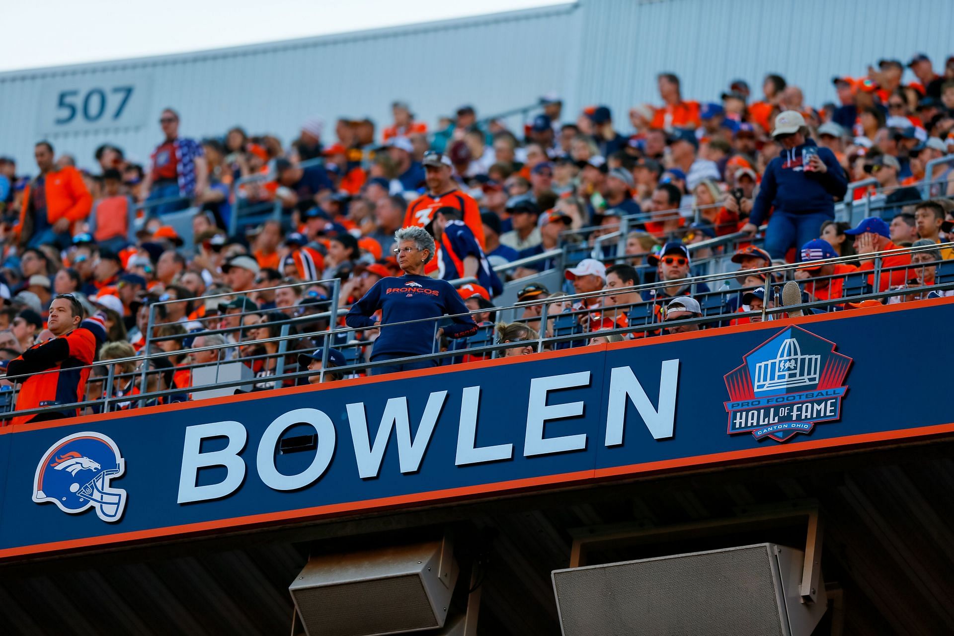 Denver Broncos honor late owner Pat Bowlen