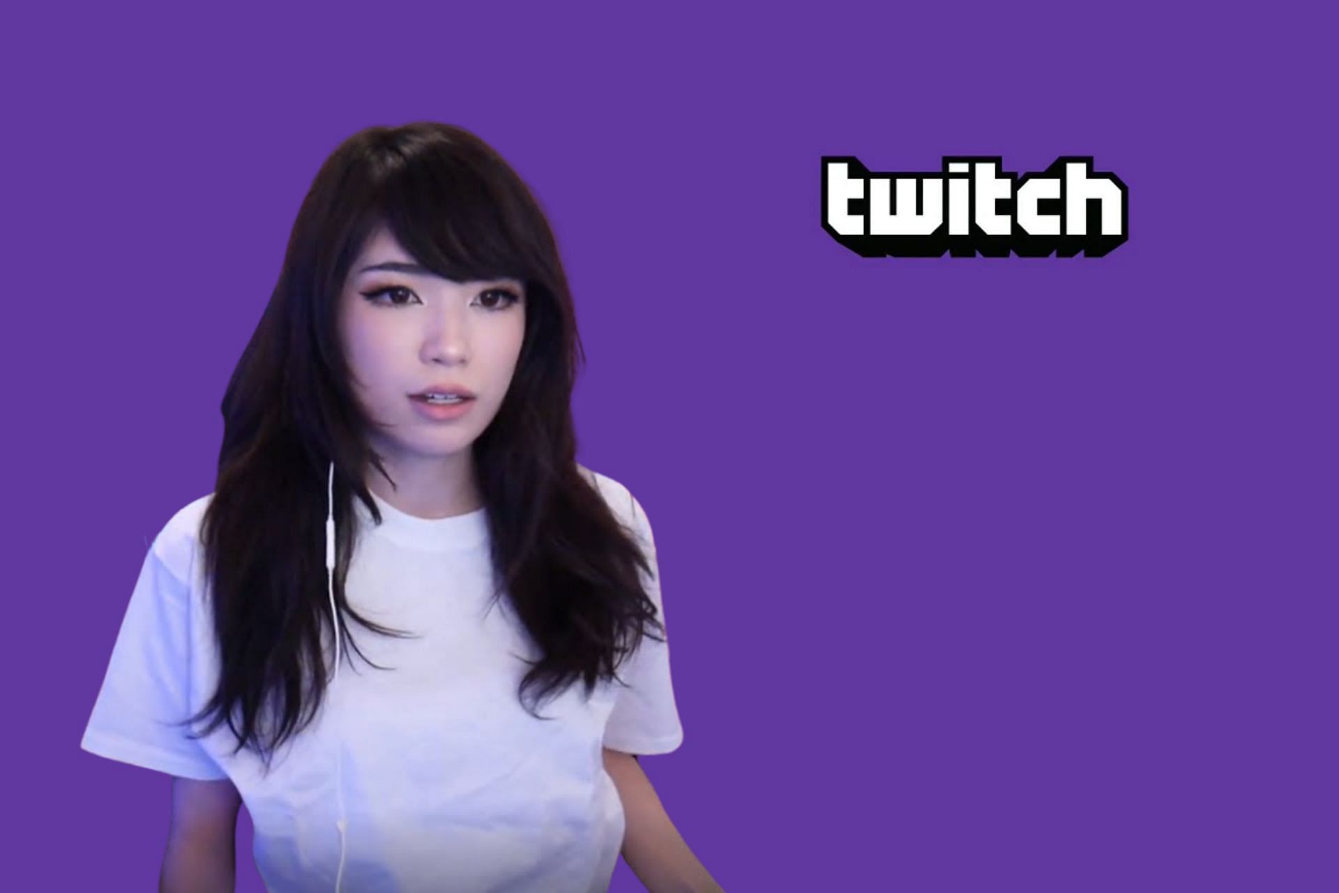 Emiru, while streaming IRL in Korea, was a part of a wholesome IRL donation (Image via Sportskeeda)