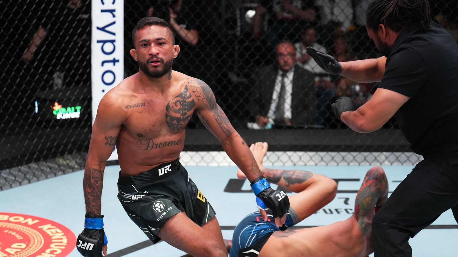 Joanderson Brito needed less than a minute to take out a tricky opponent in Andre Fili