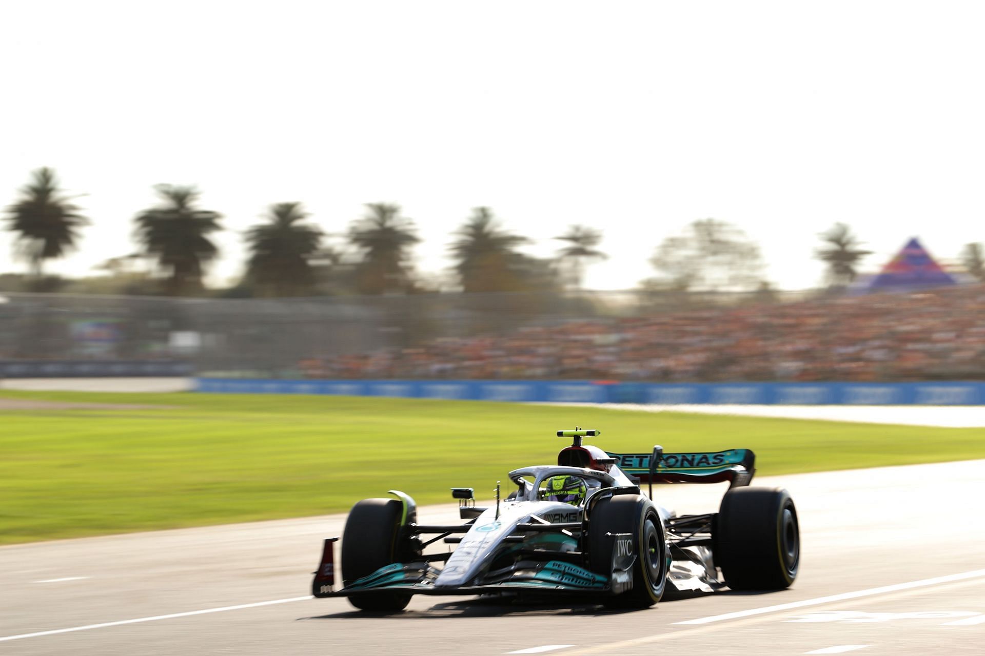 Lewis Hamilton (44) Mercedes W13