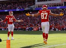 "Ssshhh be quiet" - Travis Kelce had to quiet down Patrick Mahomes during Chiefs vs Bills