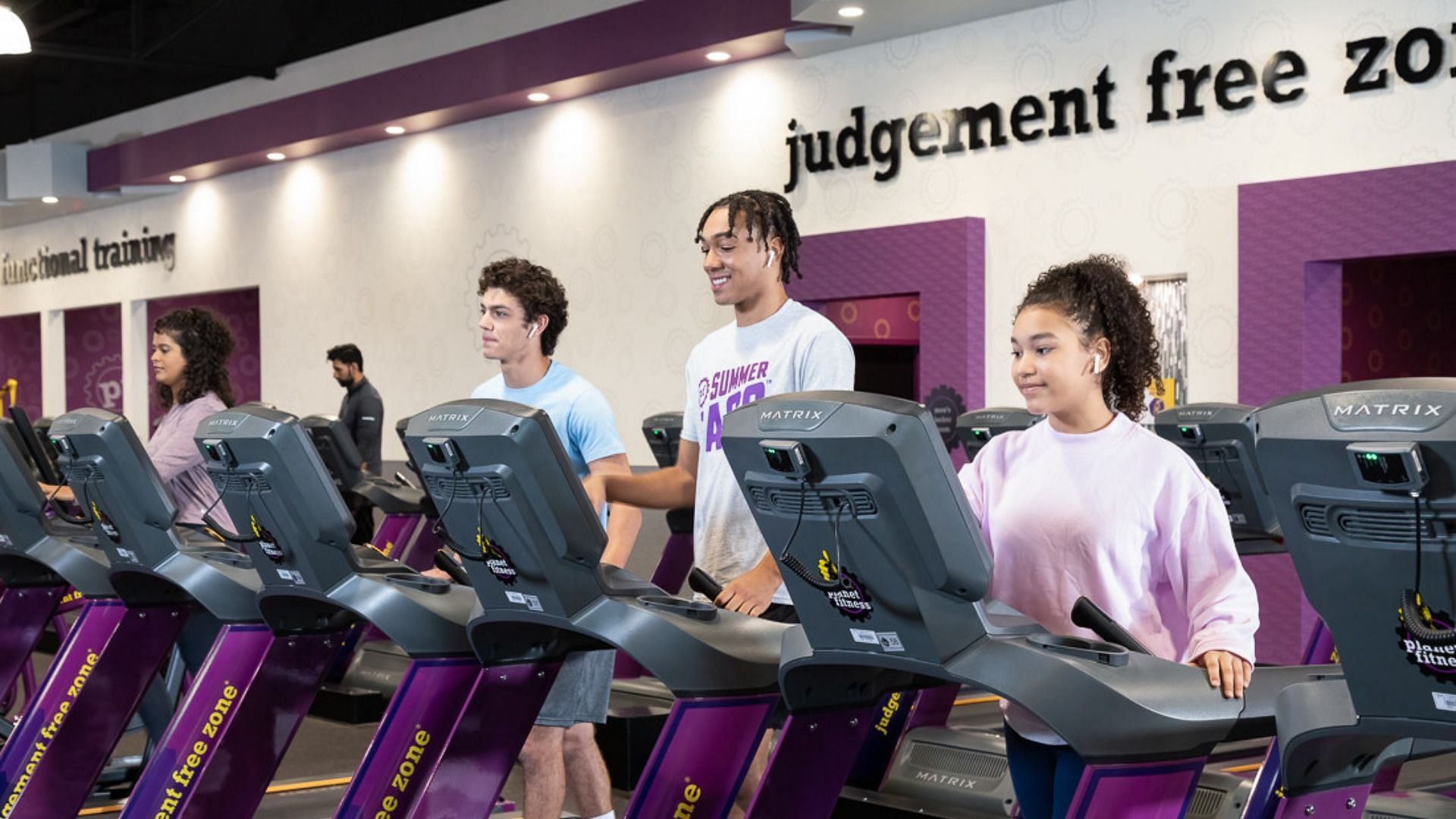 Planet Fitness announces free summer gym pass for teens aged 14-19 (Image via Planet Fitness)