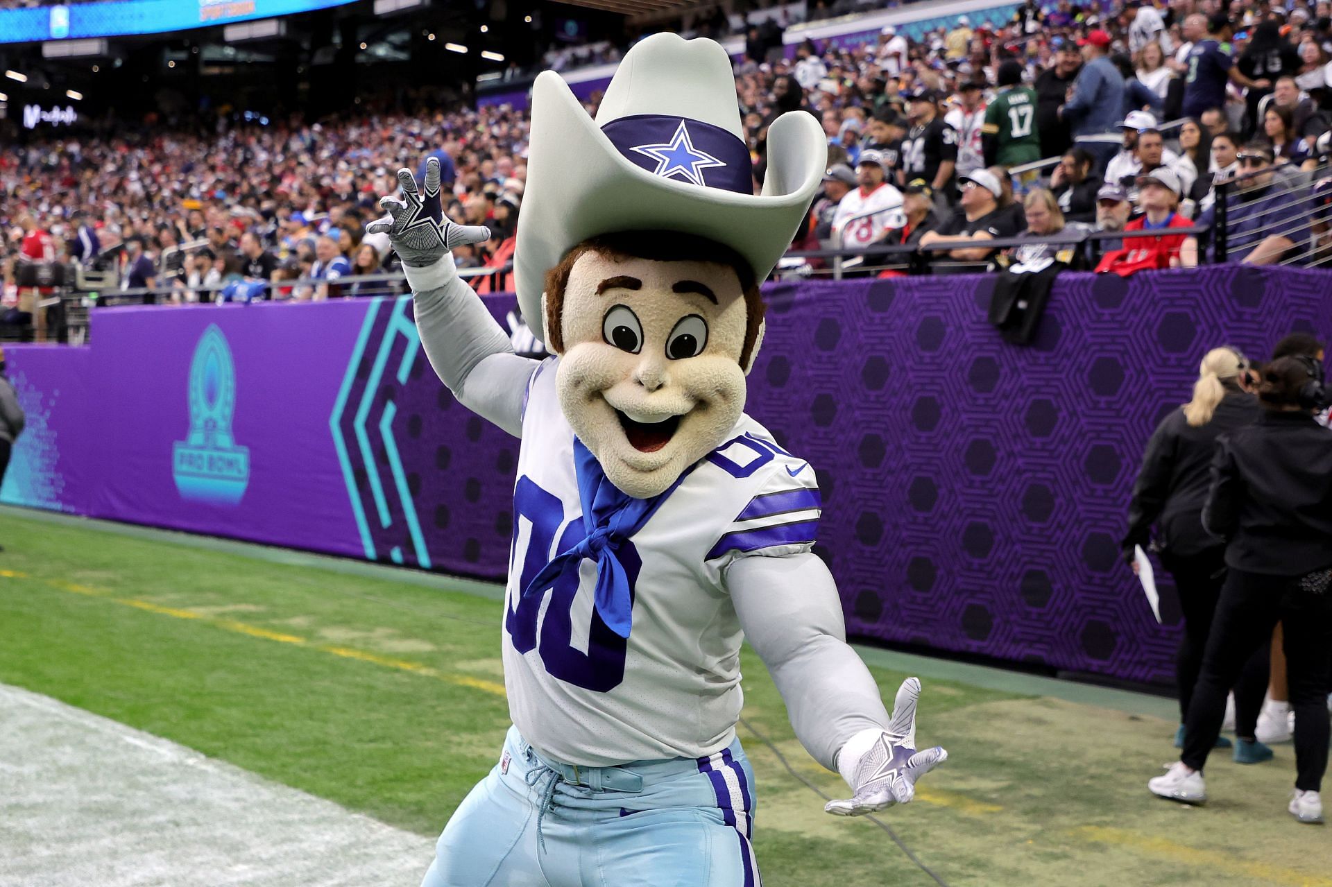 Dallas Cowboys mascot at 2022 NFL Pro Bowl