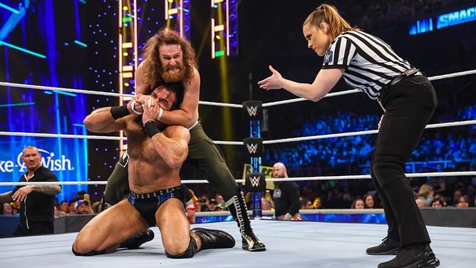 Sami Zayn defeats former Intercontinental Champion on SmackDown